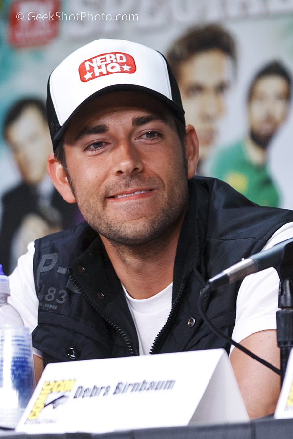 Zachary Levi gives Chuck fans a reason to be excited