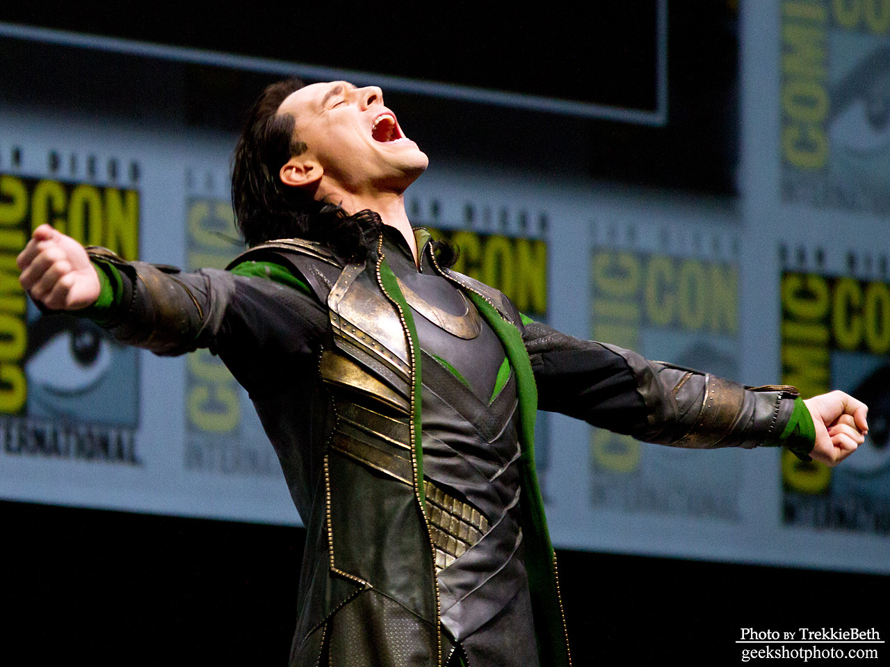 Comic Con 2014 pre-registration has been delayed.