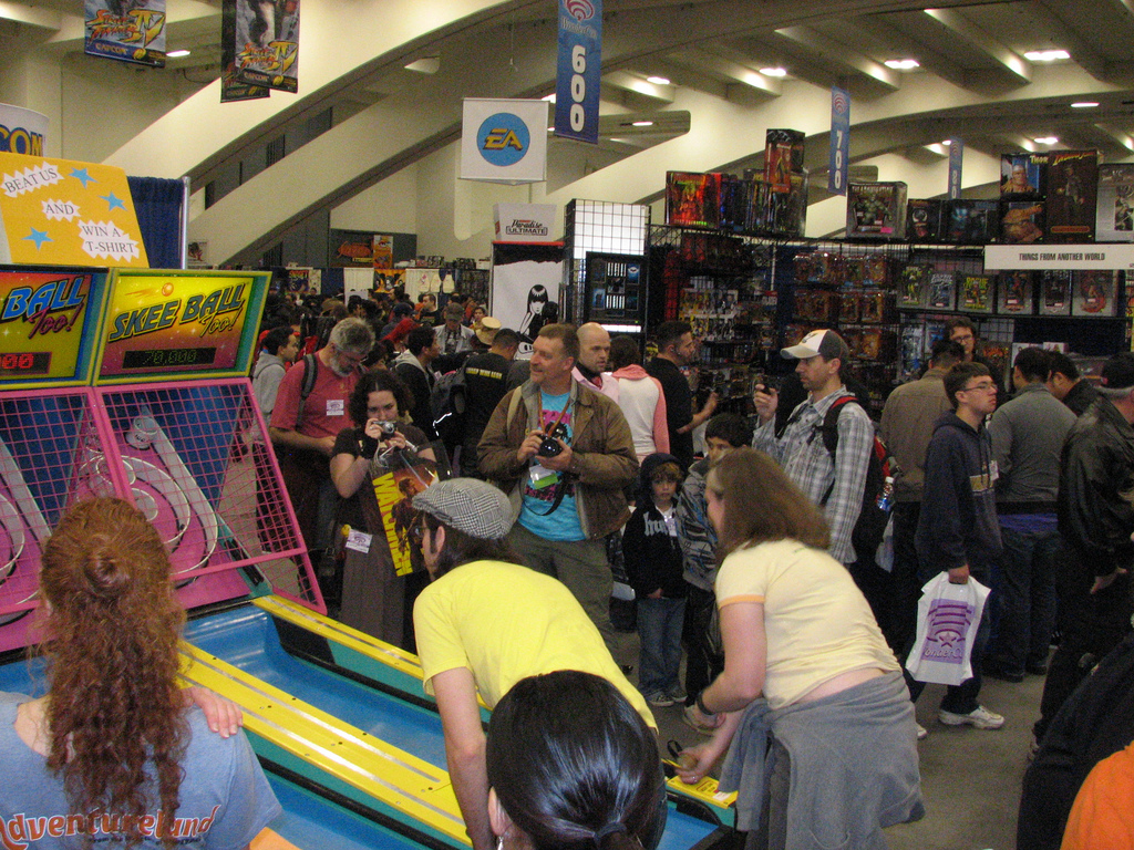 wondercon exhibit floor gaming booth