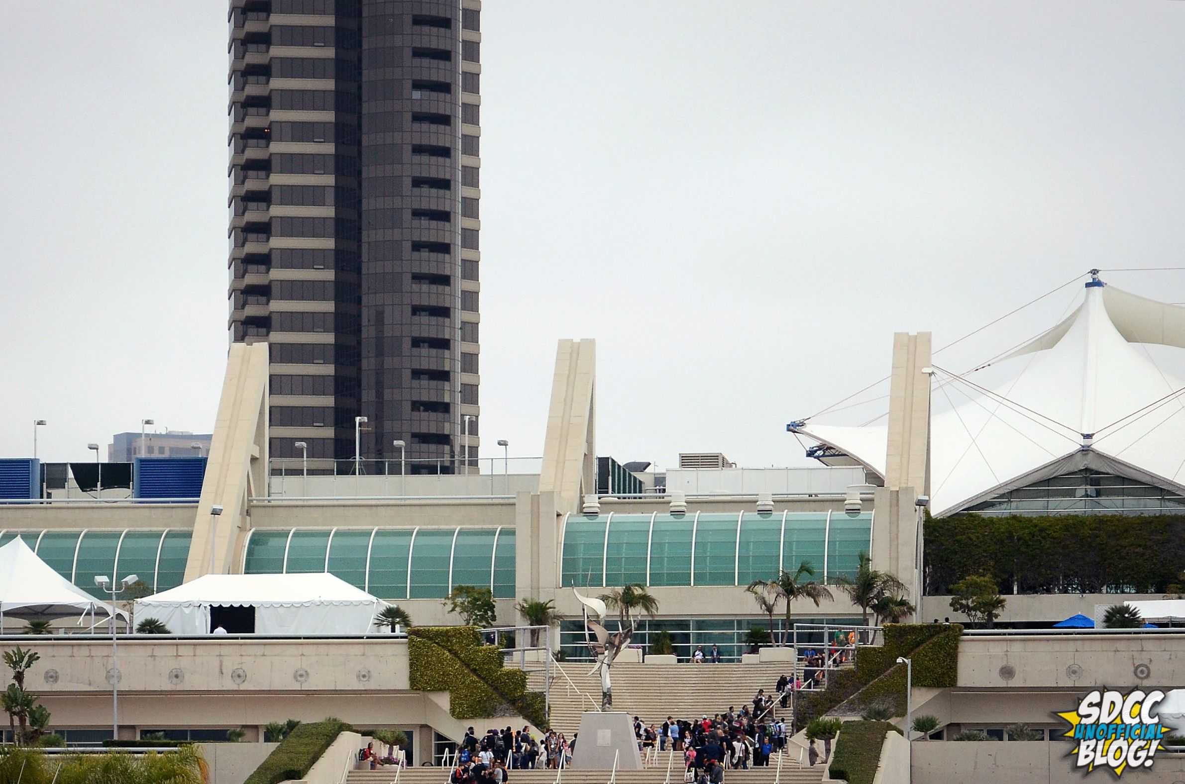 Ballroom 20 Line Outside Comic Con Convention Center View