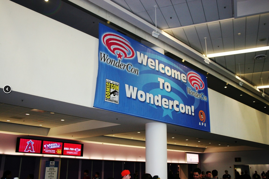 wondercon banner