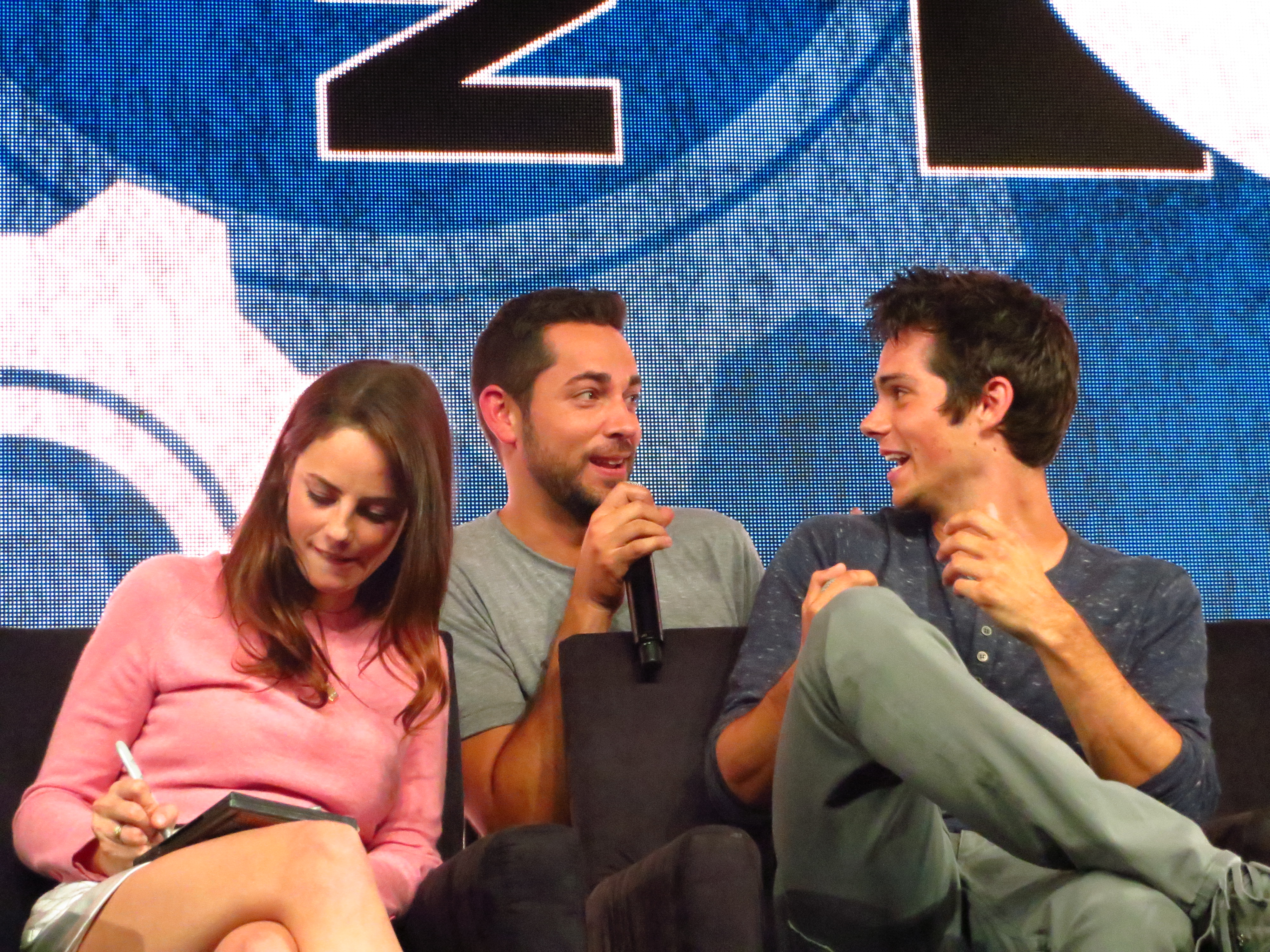 Zachary Levi surprises Dylan O'Brien in the Maze Runner panel
