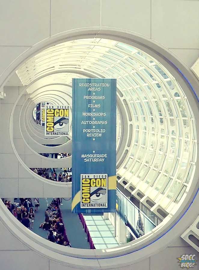 Comic Con Sign Registration Programs Banner Crop Convention Center