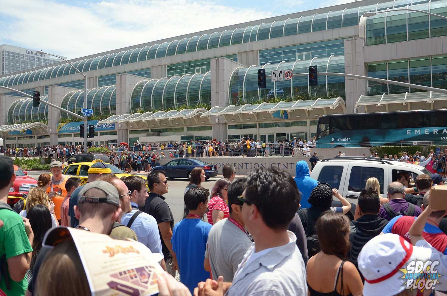 Outside Convention Center Front Crowd View - SDCC 2014 Friday