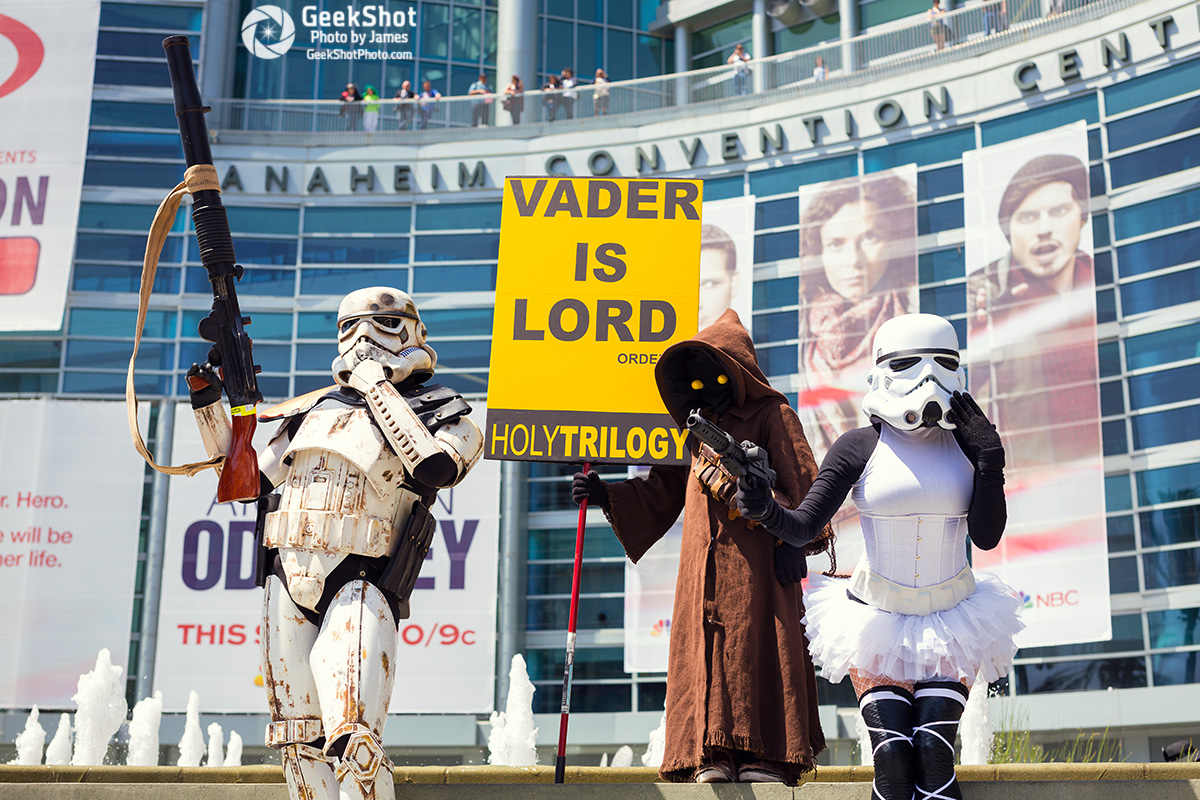 GeekShot Exclusive Series Vol 2 Week 16 - WonderCon 2015 Star Wars protest Jawa Stormtrooper cosplay