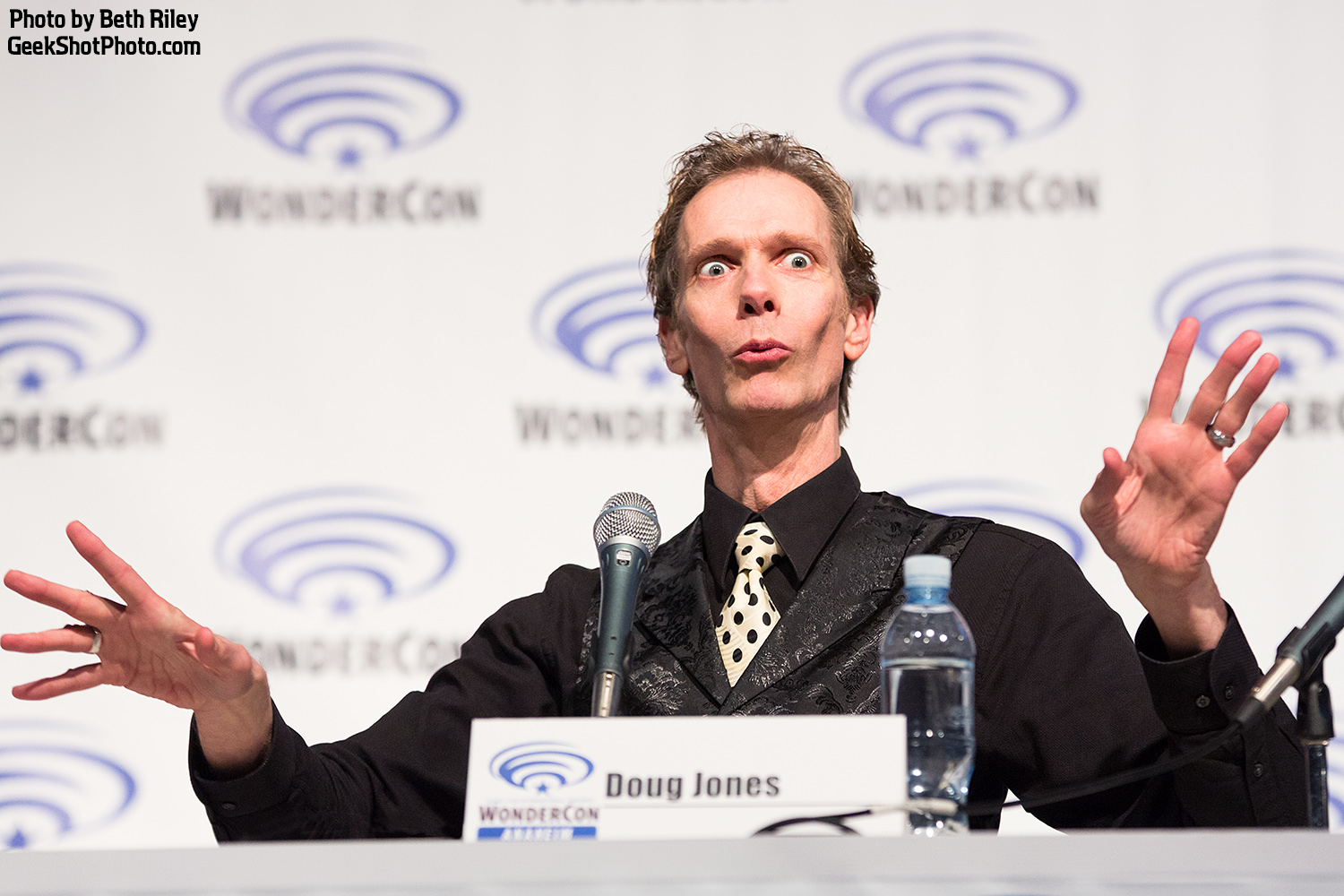 GeekShot Exclusive Series Vol 2 Week 17 - Doug Jones WonderCon Falling Skies