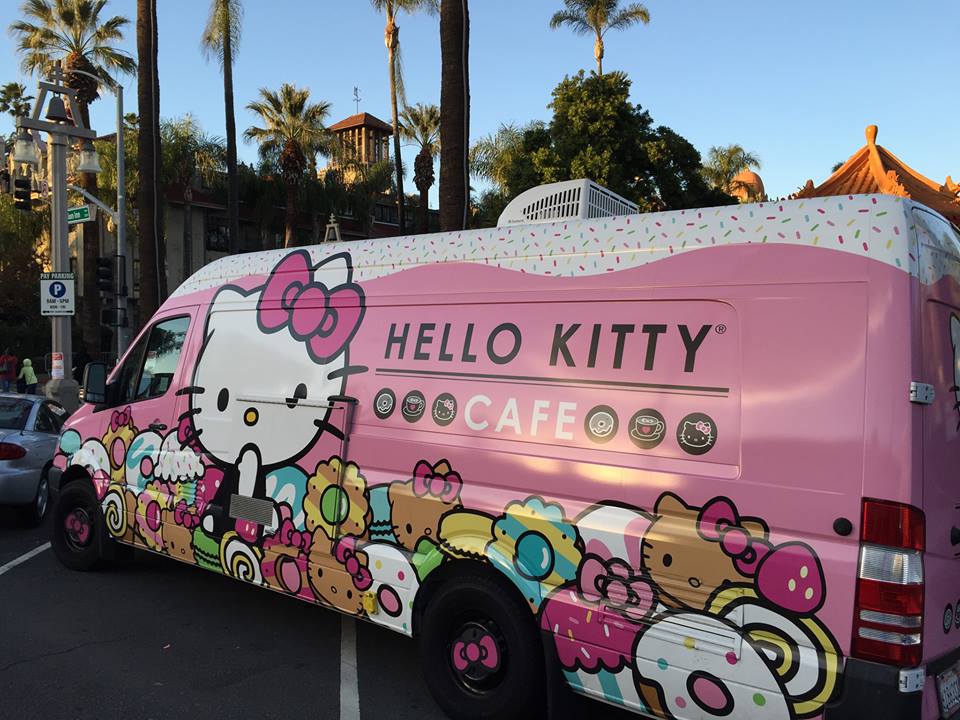 hello kitty food truck