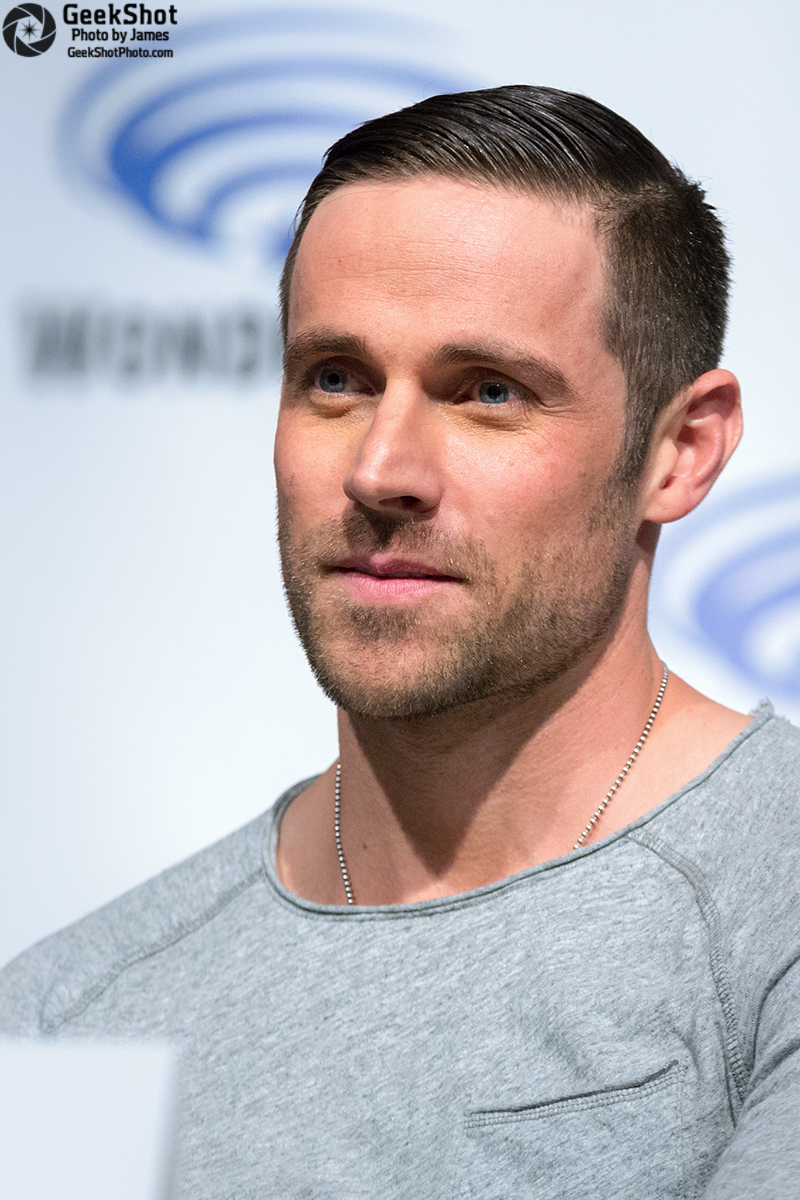 GeekShot Exclusive Series Vol 2 Week 22 - Orphan Black paul Dylan Bruce WonderCon 2015