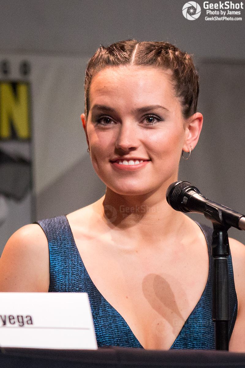 GeekShot Exclusive Series Vol 2 Week 41 - Star Wars The Force Awakens Daisy Ridley Rey Hall H 2015