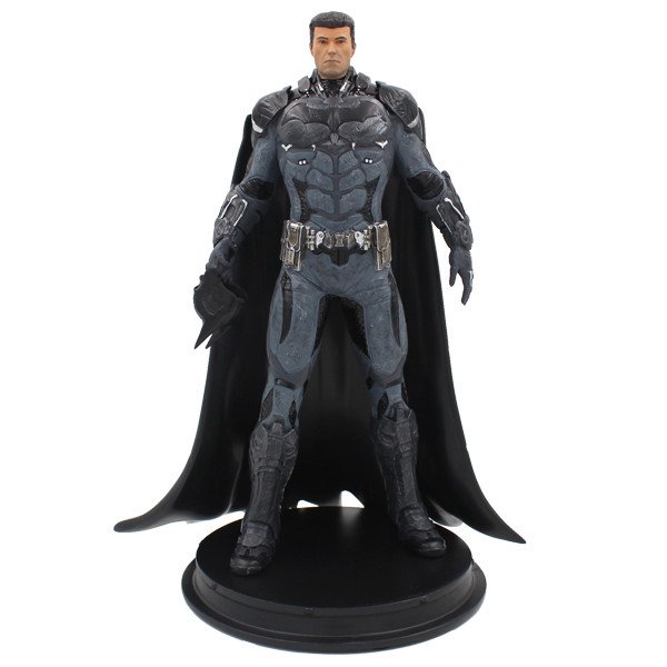 Icon-Heroes-SDCC-Batman-Statue-001
