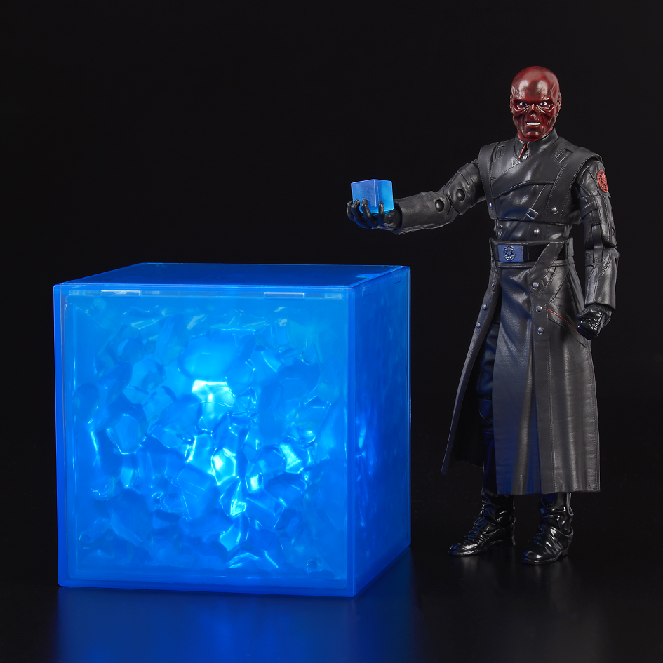MARVEL-LEGENDS-SERIES-RED-SKULL-ELECTRONIC-TESSERACT-oop2.png