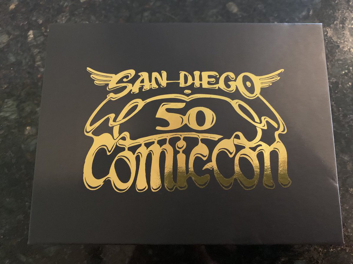 Details about   Sdcc 2019 Badge Box With Toucan Pin And Walking Dead Lanyard 