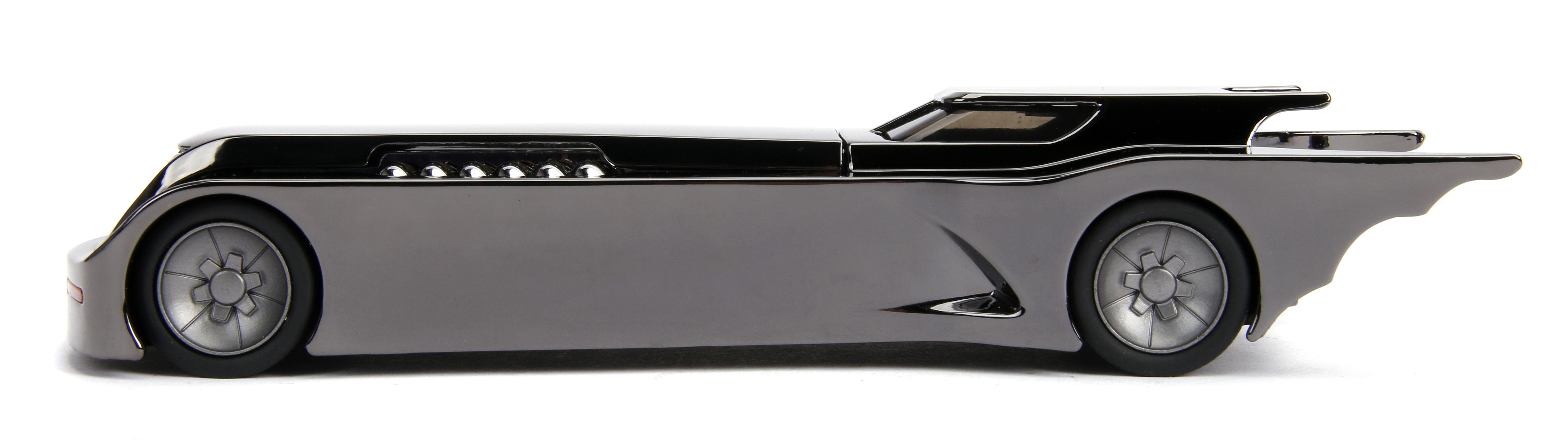 Chrome Batmobile with Batman Diecast Figurine Animated Series DC Comics 2019 San Diego Comic Con Exclusive Limited Edition 1/24 Diecast Model Car by Jada