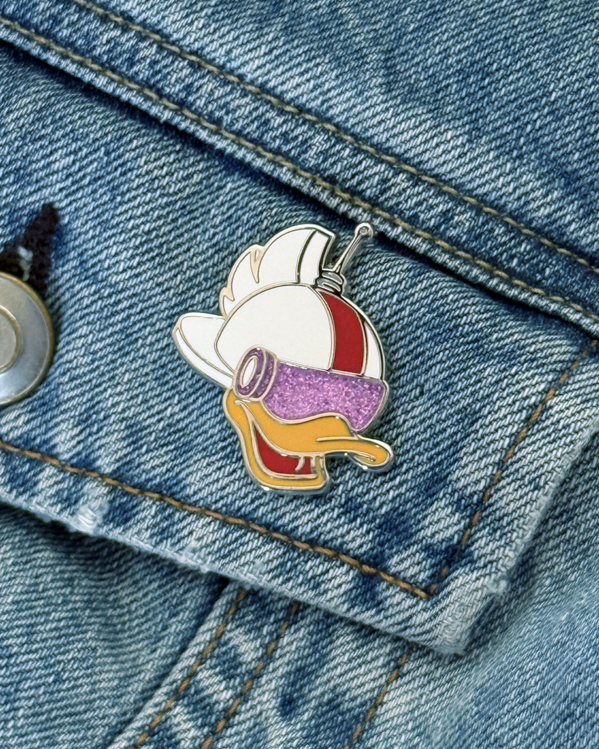 New exclusive added: Yesterdays — Gizmo Duck Enamel Pin